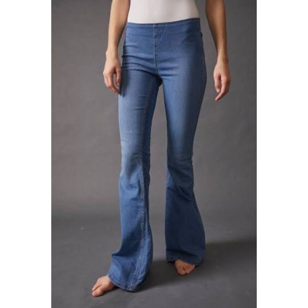 Free People Penny Pull On Flare Jeans Blue Denim Bell Bottom 26R